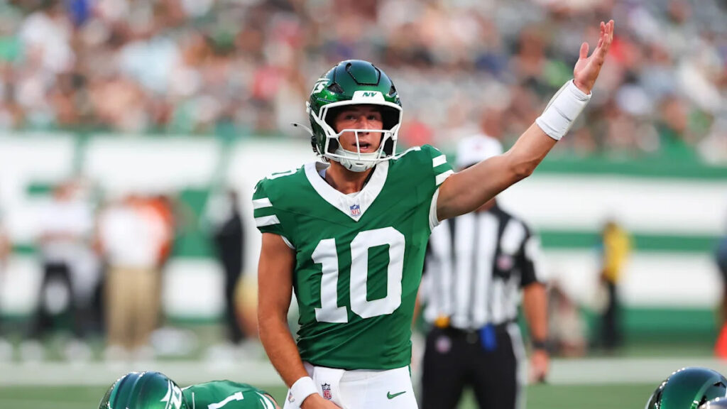 Aaron Glenn on Cade Klubnik: Saw the same moxie, confidence we saw in college Aaron Glenn on Cade Klubnik: Saw the same moxie, confidence we saw in college