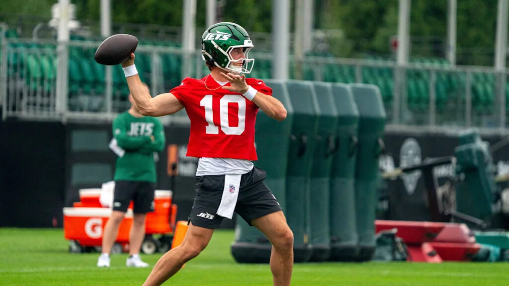 Jets rookie Cade Klubnik is confident as he heads into his first NFL action