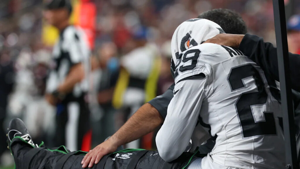 Raiders place CB Chigozie Anusiem on IR