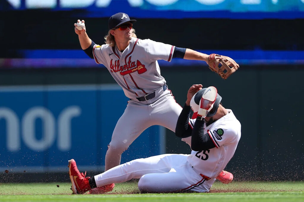 Braves option Jim Jarvis, recall Brewer Hicklen