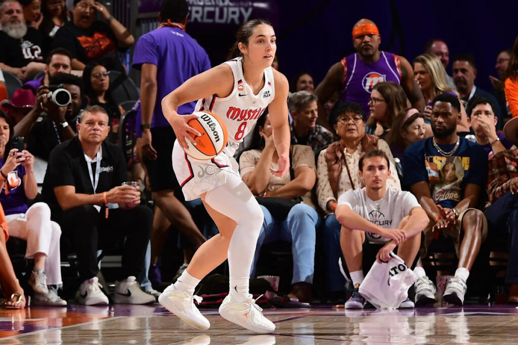 Mystics at Mercury final score: Amoore’s career night propels Washington to 80-73 win Mystics at Mercury final score: Amoore’s career night propels Washington to 80-73 win