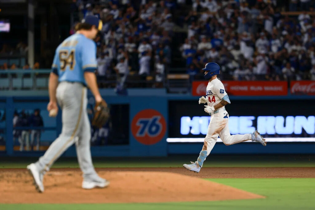 Yoshinobu Yamamoto shines as Dodgers hold late 3-1 lead over Brewers to tie series