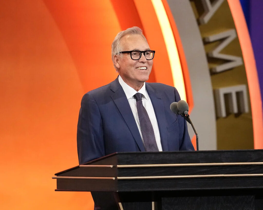 Honoring new Hall of Fame inductee, former Rockets coach Mike D’Antoni