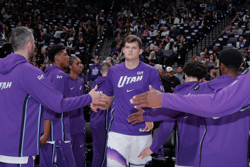 Scouting Report: What should Lakers fans expect from Walker Kessler? Scouting Report: What should Lakers fans expect from Walker Kessler?