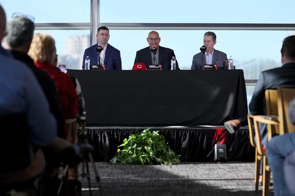 Who shoulders the blame for this latest bad Reds season?