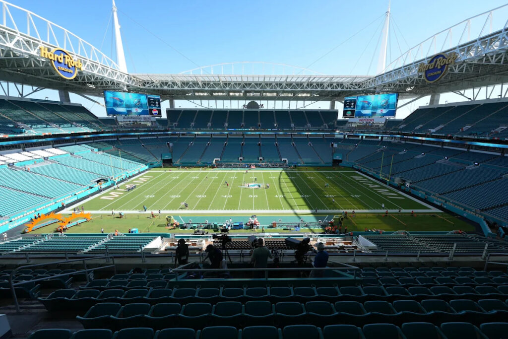 Giants vs. Dolphins: How to stream, TV channel, start time, odds, and more