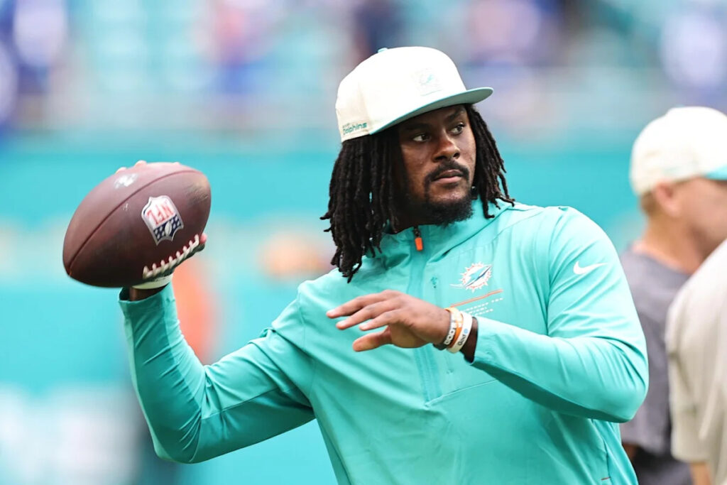 Dolphins to sit starters in preseason finale against Falcons