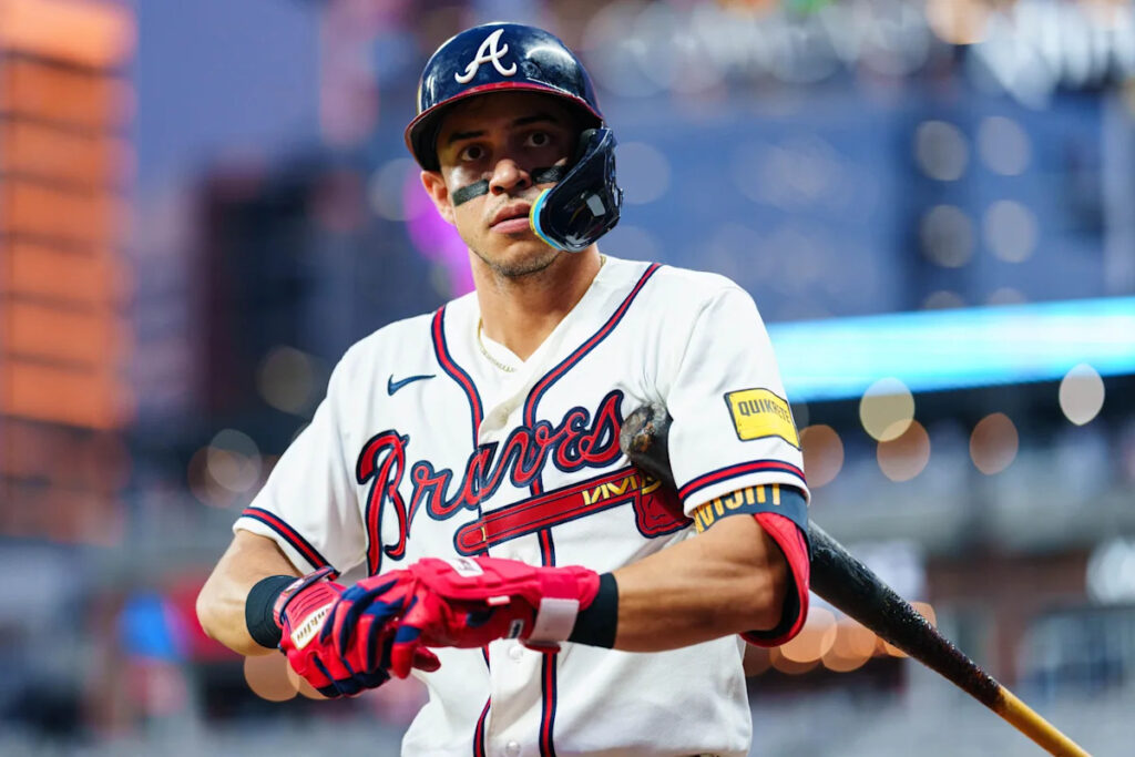 Mauricio Dubon returns to lineup in left field, five-hole Mauricio Dubon returns to lineup in left field, five-hole