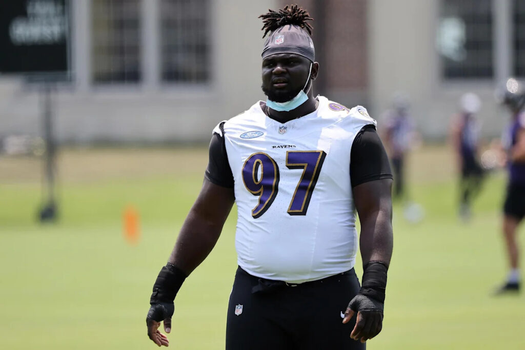 Giants acquire massive run-stopping DT from Baltimore Ravens Giants acquire massive run-stopping DT from Baltimore Ravens