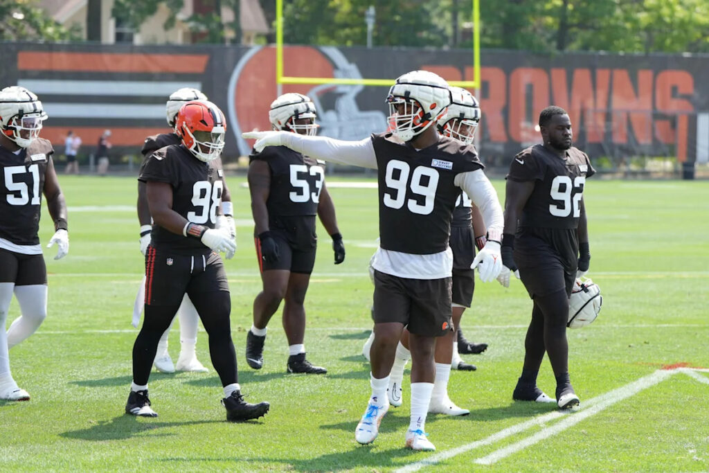 Za’Darius Smith free agency update: Could spurn Browns for former coach Za’Darius Smith free agency update: Could spurn Browns for former coach