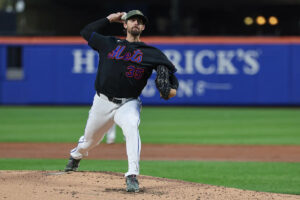Cubs BCB After Dark: Would you re-sign Clay Holmes?