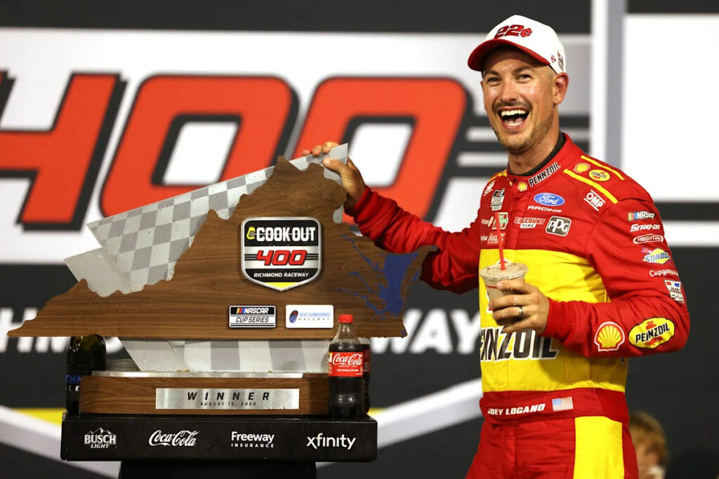 Why NASCAR Fans Still Refuse to Respect Joey Logano And How He Now Races “4 the Haters” Why NASCAR Fans Still Refuse to Respect Joey Logano And How He Now Races “4 the Haters”
