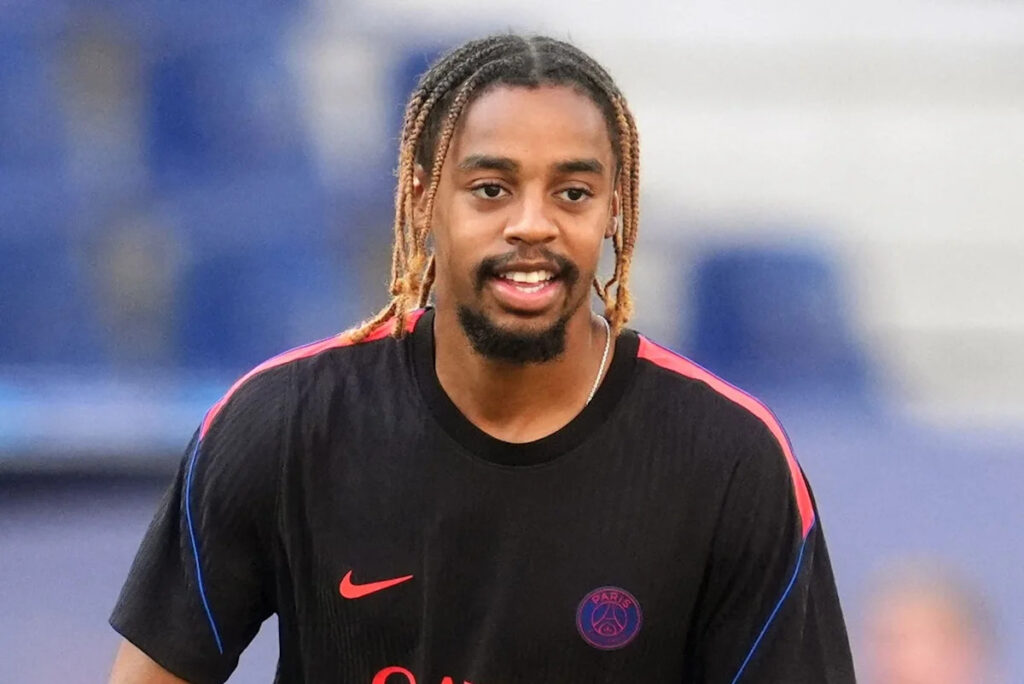 Liverpool agree huge fee with PSG for France winger Bradley Barcola