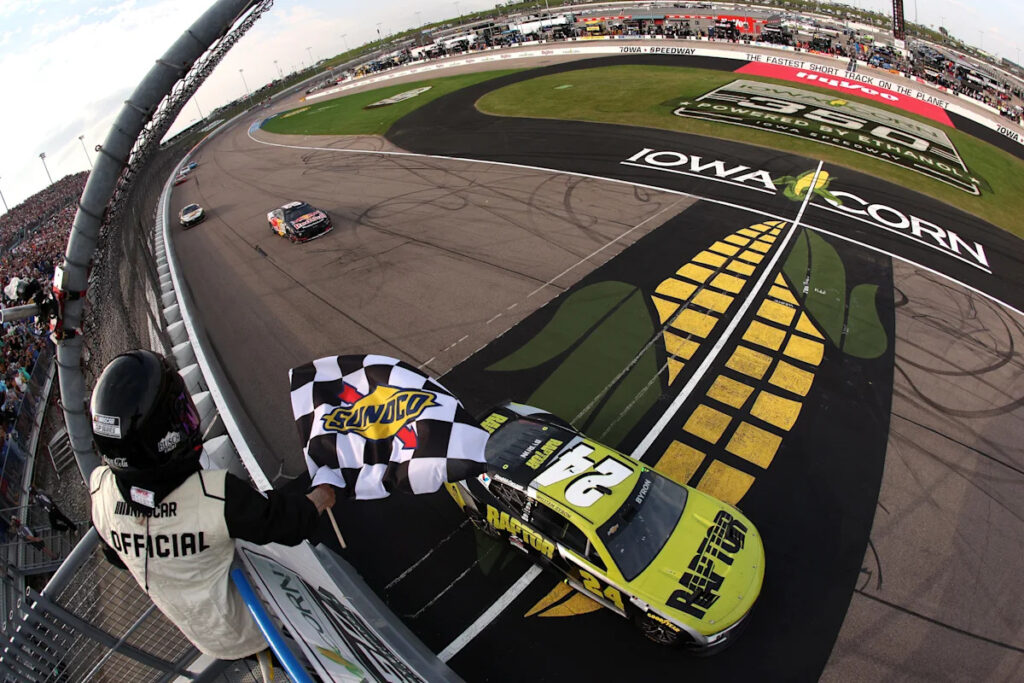 NASCAR Iowa qualifying channel today, time, TV schedule for Iowa Corn 350 NASCAR Iowa qualifying channel today, time, TV schedule for Iowa Corn 350