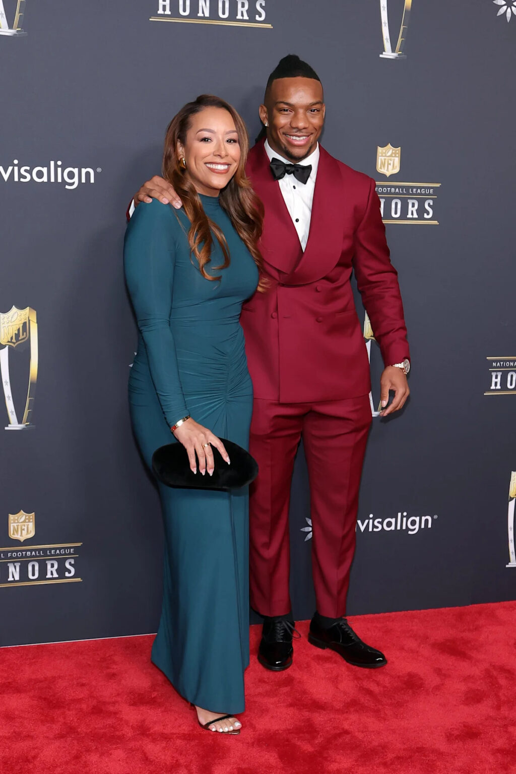 Bijan Robinson’s agent Nicole Lynn celebrates historic deal with signature saying