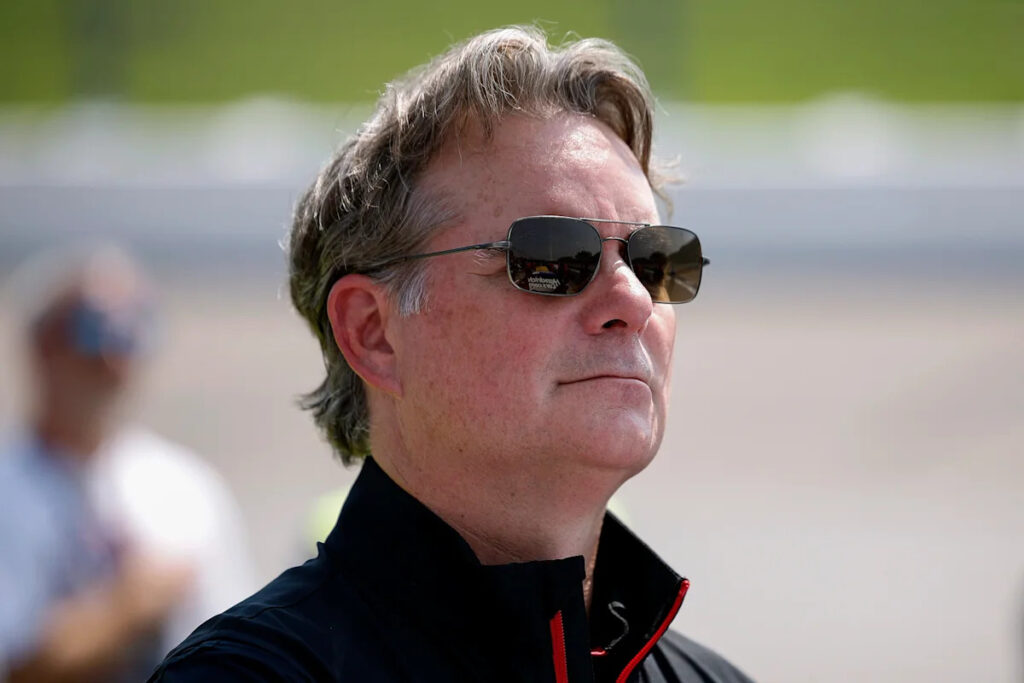 NASCAR legend Jeff Gordon wins IROC race before Freedom 250 Grand Prix NASCAR legend Jeff Gordon wins IROC race before Freedom 250 Grand Prix
