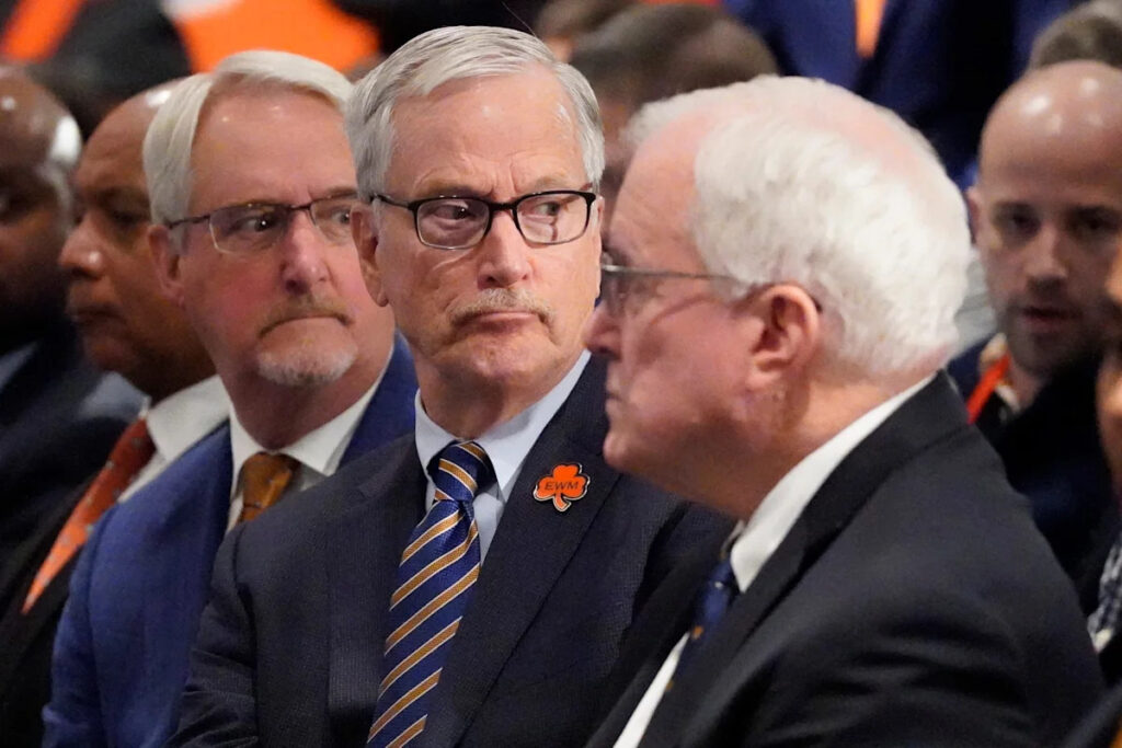 Bears owner to discuss Bears stadium plans on NFL preseason broadcast