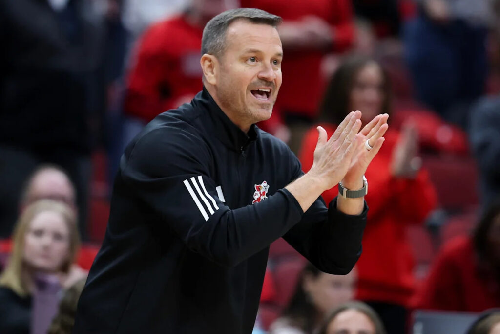Why Jeff Walz, Jacie Hoyt added players made eligible by NCAA lawsuits Why Jeff Walz, Jacie Hoyt added players made eligible by NCAA lawsuits