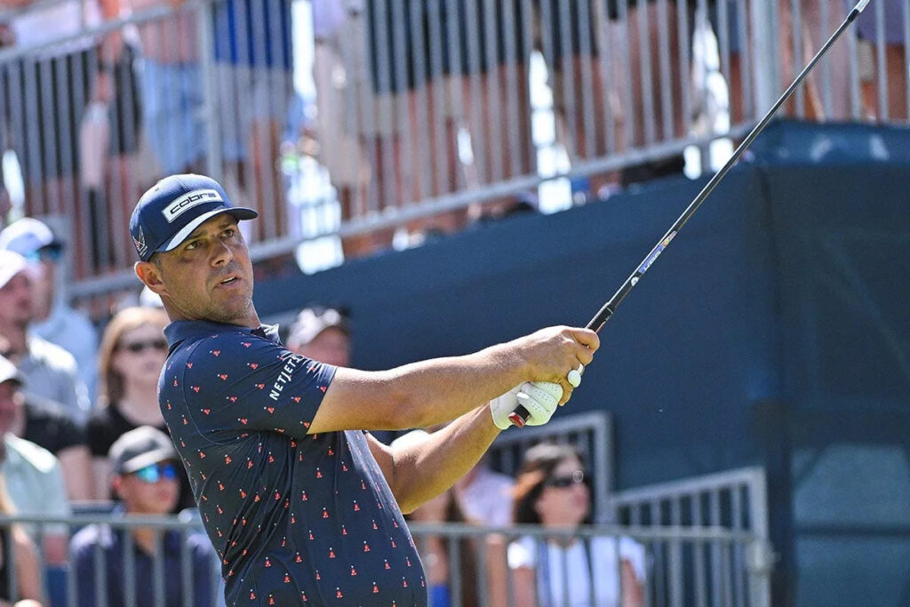 Watch: Gary Woodland hits rare topped tee shot at BMW while in contention