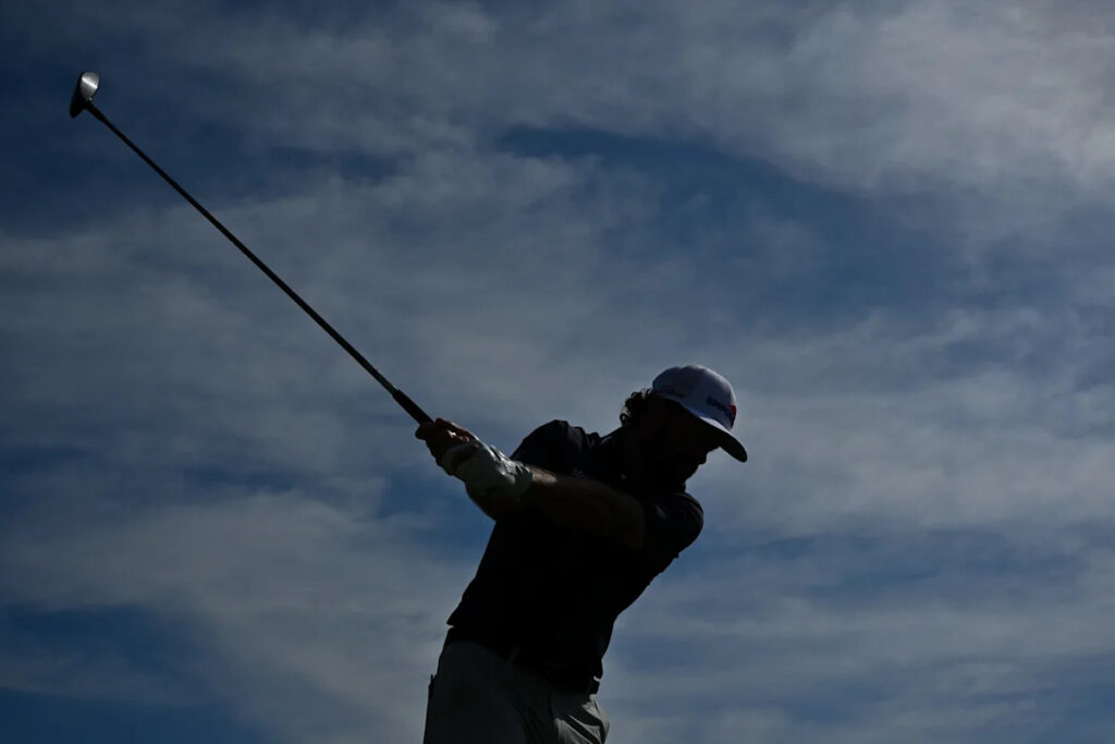 Is Cameron Young’s swing pause a flaw or a secret to his success?