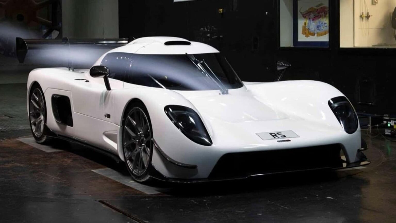 New Peregryn GT-R V8 Targeting Corvette ZR1 Performance