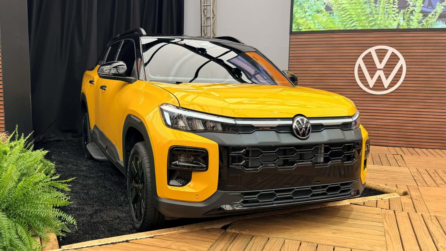 Volkswagen Tukan: Specs, Details, Photos