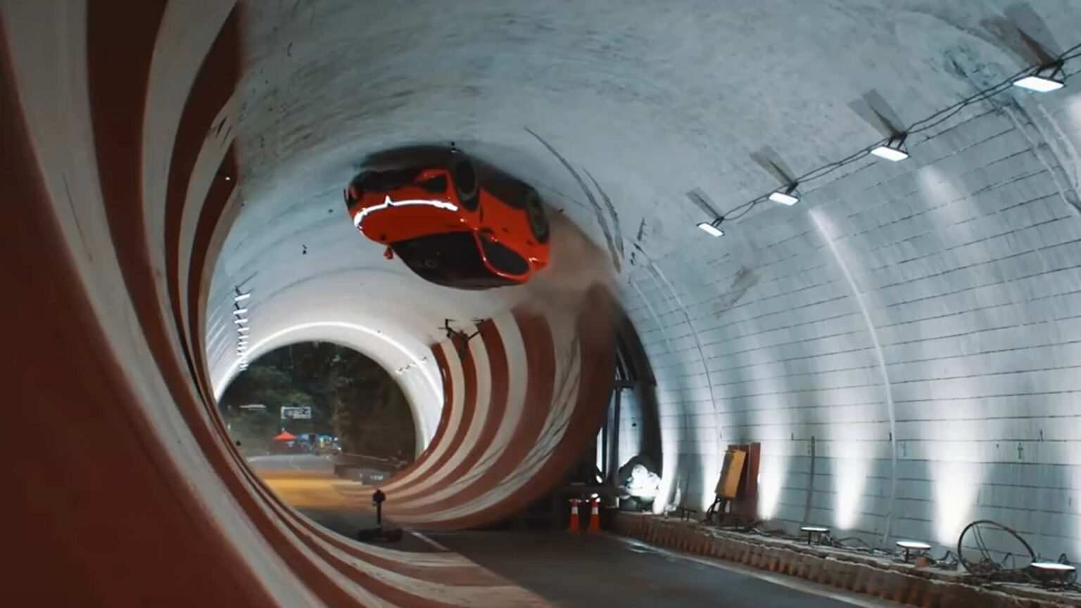 Chinese EV Voyah Passion S Recreates Schumacher’s Tunnel Loop Chinese EV Voyah Passion S Recreates Schumacher’s Tunnel Loop