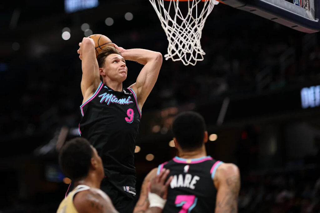 Heat guard Pelle Larsson reportedly agrees to 4-year, million extension Heat guard Pelle Larsson reportedly agrees to 4-year, million extension