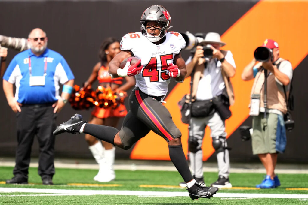 Josiah Trotter, Jeremiah Trotter’s son, has sack, pick 6 in his NFL debut Josiah Trotter, Jeremiah Trotter’s son, has sack, pick 6 in his NFL debut