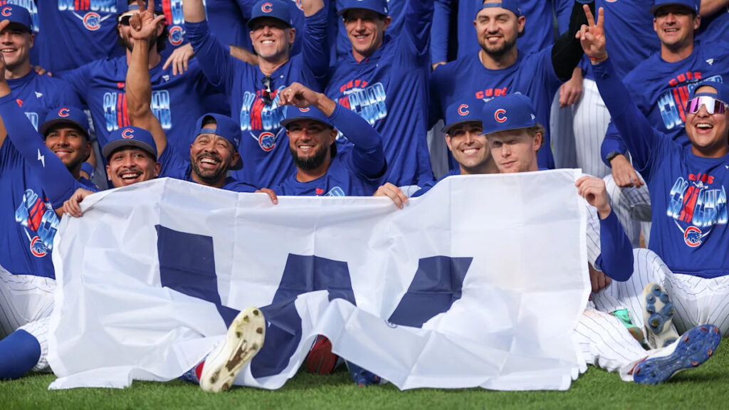 Chicago Cubs clinch second straight MLB playoff berth with win over Marlins Chicago Cubs clinch second straight MLB playoff berth with win over Marlins
