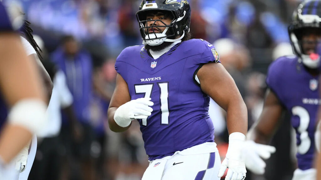 Ravens moving rookie Vega Ioane from guard to center after losing Jovaughn Gwyn, Ethan Pocic to injury Ravens moving rookie Vega Ioane from guard to center after losing Jovaughn Gwyn, Ethan Pocic to injury