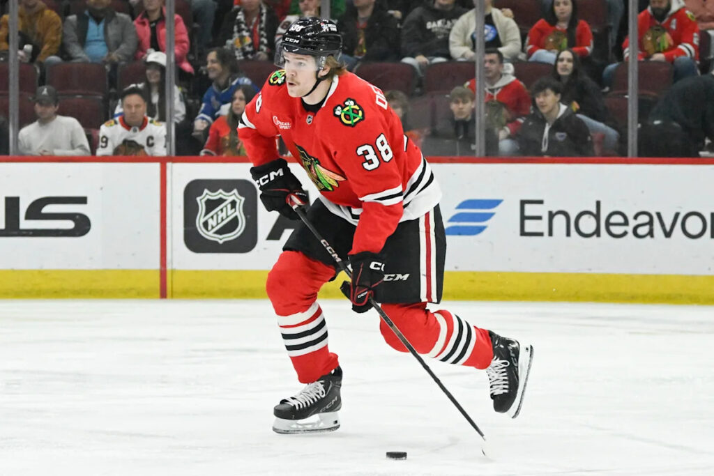 Blackhawks D Ethan Del Mastro agrees to a .9 million, 2-year contract