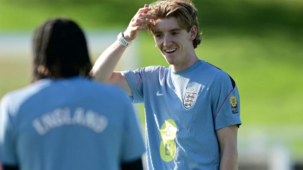 Barcelona’s Anthony Gordon highlights differences between English and Spanish football: ‘Don’t think we can ever achieve it’