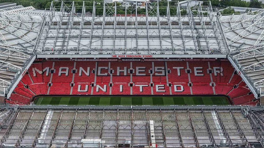 Man Utd borrow another £90m as debt tops £1.1bn Man Utd borrow another £90m as debt tops £1.1bn