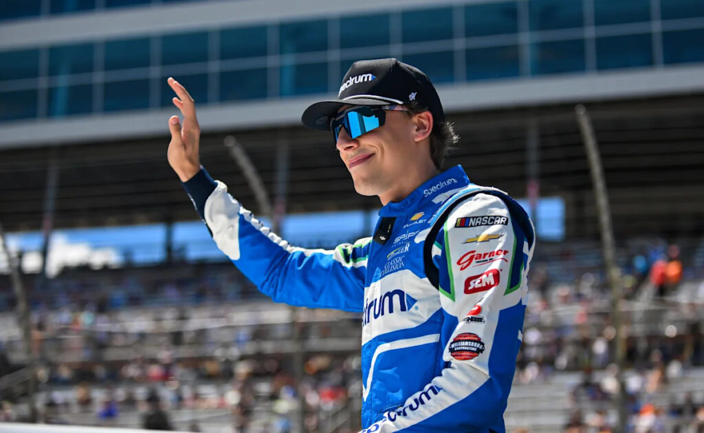 “I’m Embarrassed for Him”: NASCAR Broadcaster Blasts Carson Hocevar for Wasting His Talent on “Phony” Gimmicks “I’m Embarrassed for Him”: NASCAR Broadcaster Blasts Carson Hocevar for Wasting His Talent on “Phony” Gimmicks