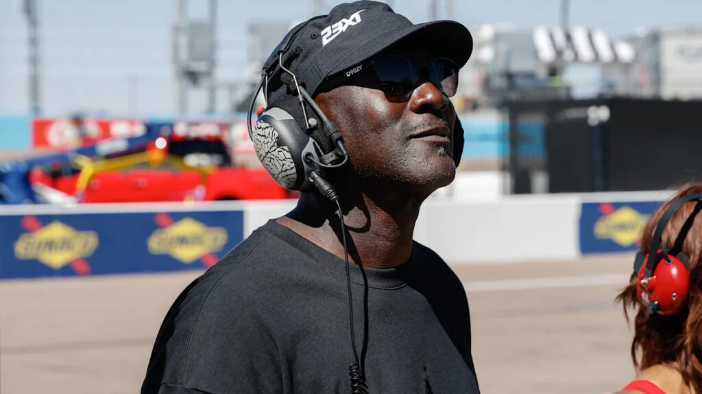 Kevin Harvick Rains Down on Michael Jordan & Co’s Championship Hopes With Blunt 23XI Verdict Kevin Harvick Rains Down on Michael Jordan & Co’s Championship Hopes With Blunt 23XI Verdict