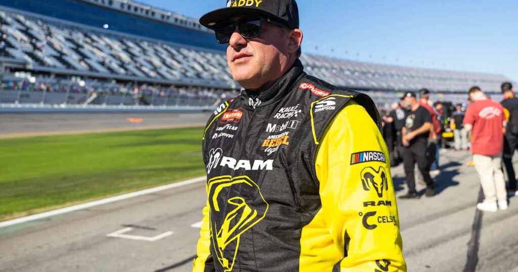 “I Just Wanted to Be Normal”: Tony Stewart Expresses Intense Regret Over Infamous NASCAR Persona, Calls Out Modern Drivers’ Complaints