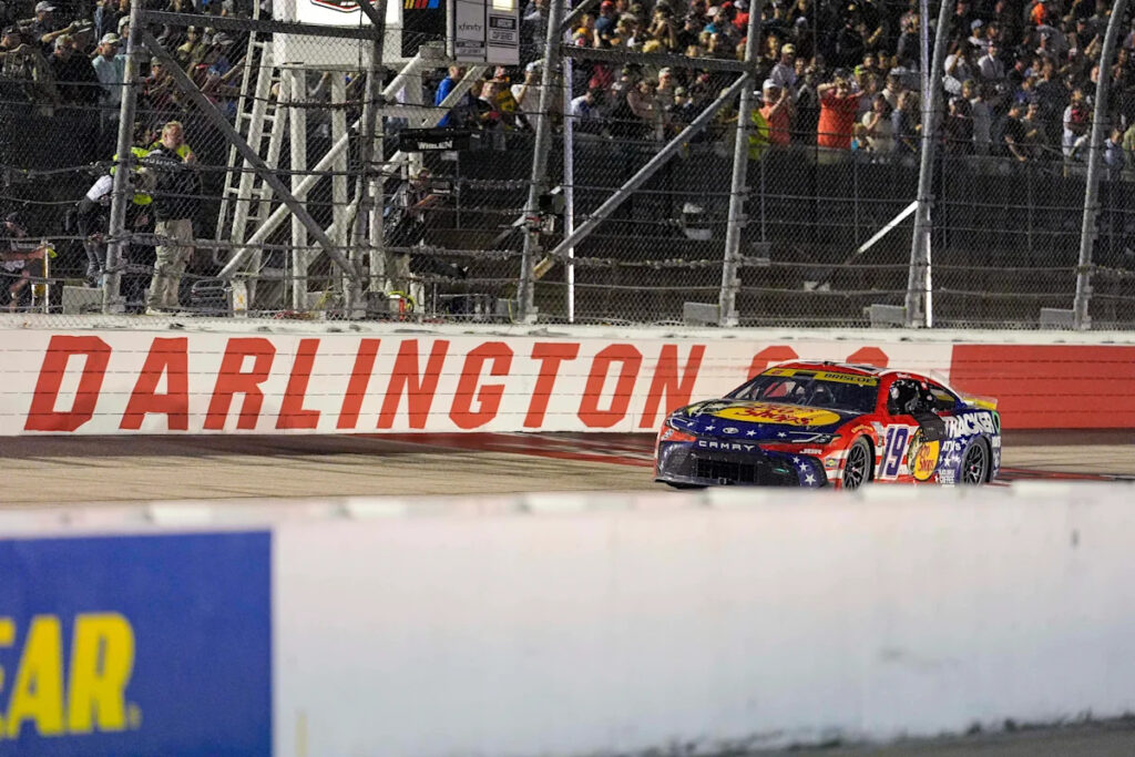“Don’t Know How to Say This Politely”- Veteran Journalists Slam NASCAR’s TV Partnership Degrading Darlington’s Crown Jewel Stature “Don’t Know How to Say This Politely”- Veteran Journalists Slam NASCAR’s TV Partnership Degrading Darlington’s Crown Jewel Stature