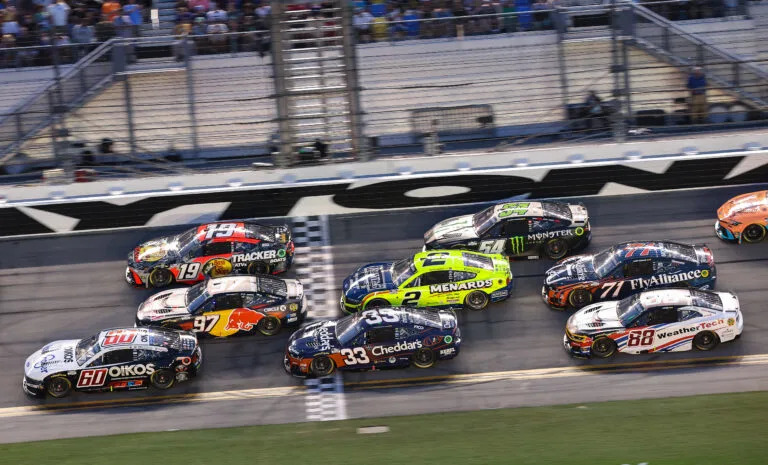 NASCAR Admits Red Flag Should Have Flown at Daytona NASCAR Admits Red Flag Should Have Flown at Daytona