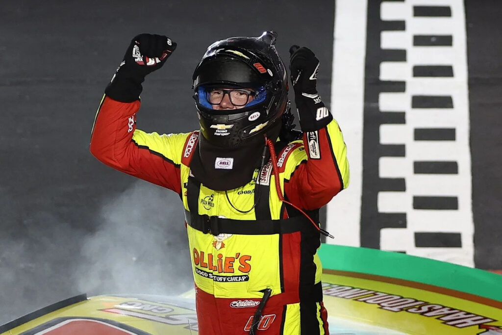 Sheldon Creed opens NASCAR O’Reilly Chase with Darlington win Sheldon Creed opens NASCAR O’Reilly Chase with Darlington win