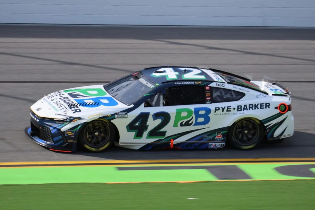 Legacy Motor Club makes crew chief change, effective immediately