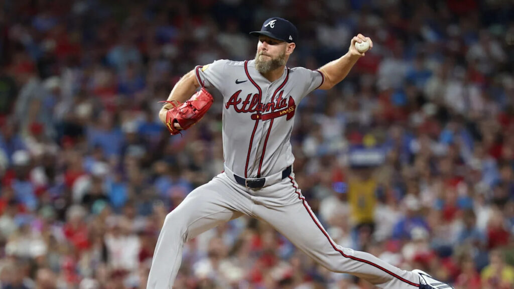 Sale outduels Sánchez, Braves beat Phillies 5-2 and extend lead to 5 games in NL East