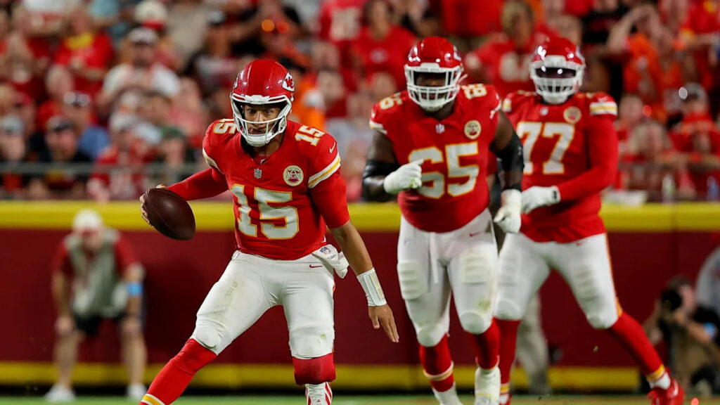 Monday Night Football: Chiefs lead the Broncos 14-7 at halftime