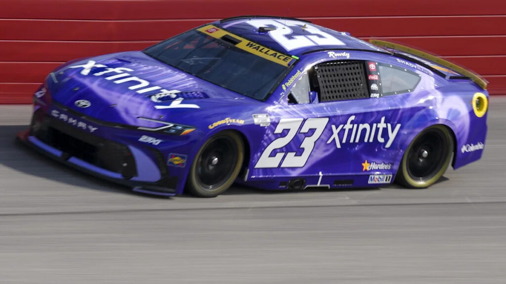 Bubba Wallace Still Believes in Title Hopes Despite 92-Point Gap Bubba Wallace Still Believes in Title Hopes Despite 92-Point Gap