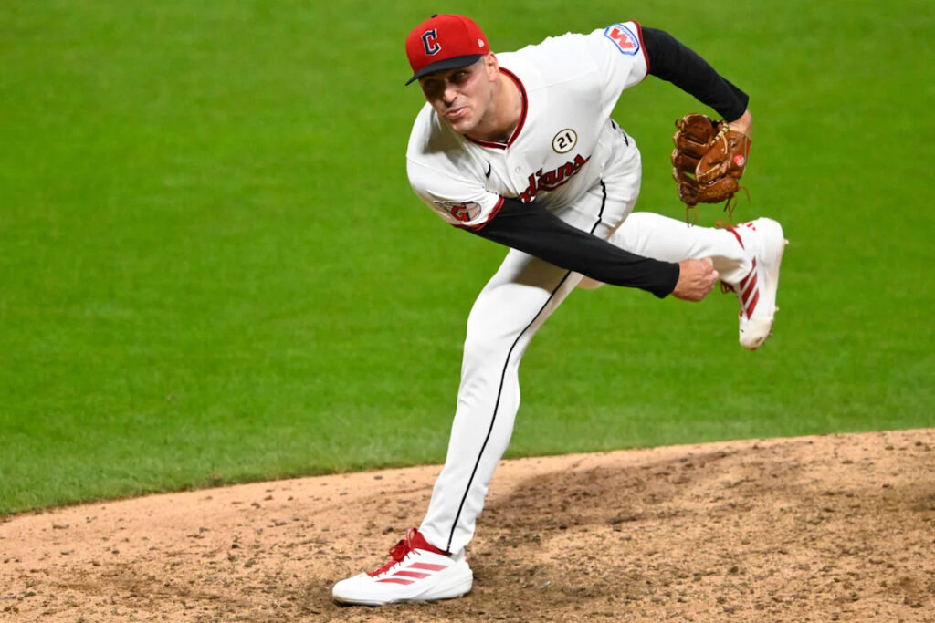 Guardians News: Vogt manages like he needs W; Smith and Rocchio deliver
