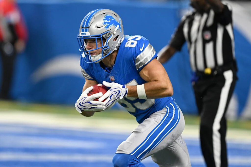 Detroit Lions sign Tom Kennedy to 53-man roster, add new defensive back Detroit Lions sign Tom Kennedy to 53-man roster, add new defensive back