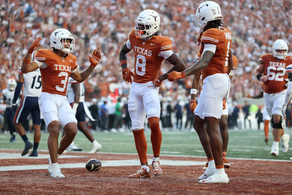 No. 1 Texas vs. UTSA final score: Horns win, 30-6, in sloppy performance