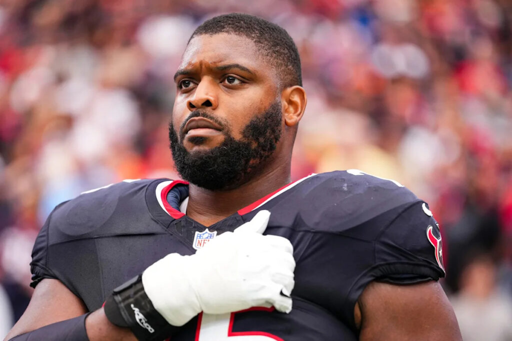 Cowboys sign veteran offensive lineman in wake of Tyler Smith injury news Cowboys sign veteran offensive lineman in wake of Tyler Smith injury news
