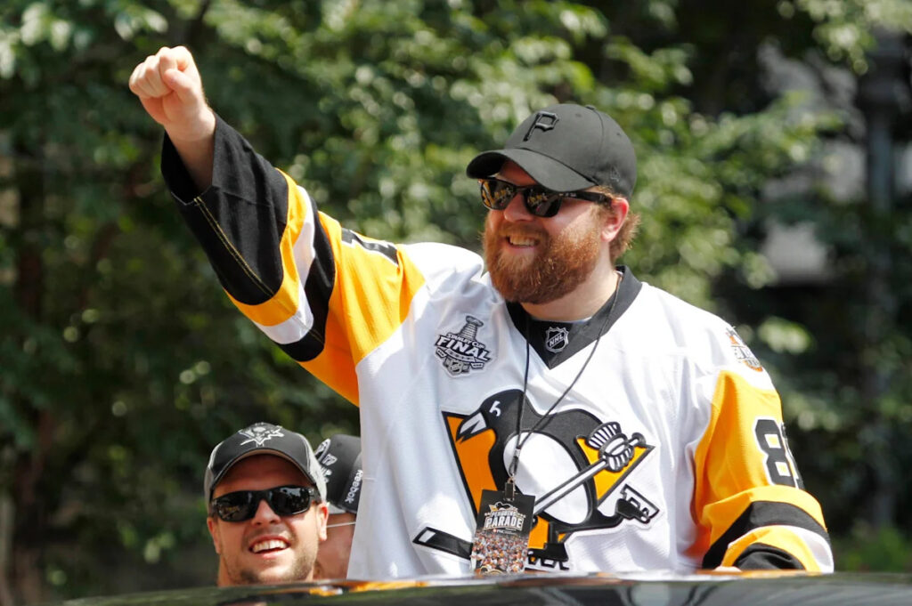 Phil and Amanda Kessel elected to U.S. Hockey Hall of Fame