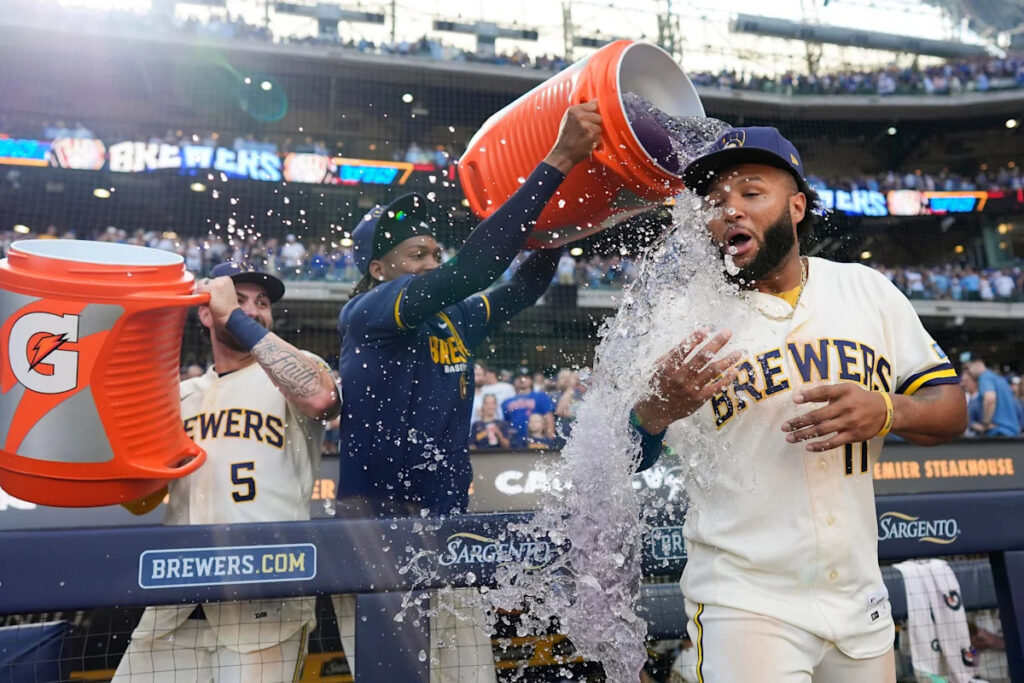 Chourio’s late heroics lead Brewers over Cubs in Labor Day thriller Chourio’s late heroics lead Brewers over Cubs in Labor Day thriller